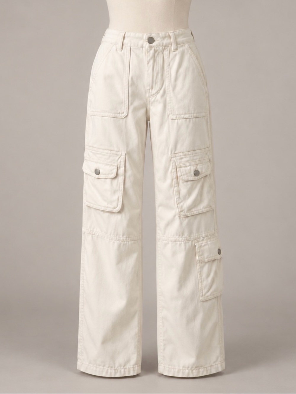 Forever 21 Women’s Cargo Pants in Off-White - Size 28